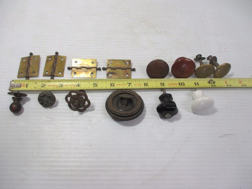 Lot of 39 Brass Door Cabinet Handles Drawer Pulls Knobs Ornate & Plain Porcelain - Picture 9 of 12