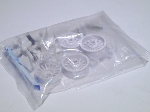 Kyosho Mini-Z MR-03 VE ASF Blue Nissan Fairlady 240ZG chassis & body set USED - Picture 17 of 18