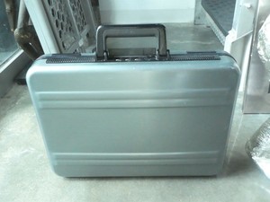 halliburton aluminum briefcase
