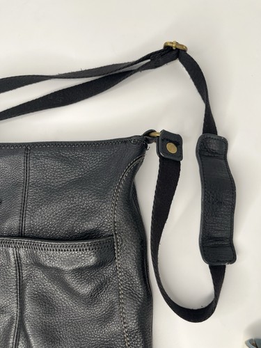 The Sak Purse Crossbody Bag Iris Black Leather Adjustable Strap Pebbled Shoulder - Picture 3 of 14