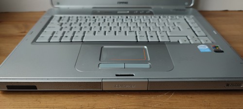 Compaq Presario C300 PC Laptop - Intel R 1.6GHz - 1GB RAM - No HDD Boots to BIOS - Picture 8 of 20