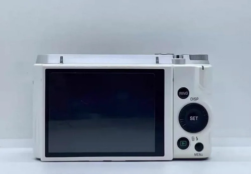 Casio ZR 1500 Digital Camera 16.1MP 12.5x Zoom Flip Screen - Picture 2 of 6