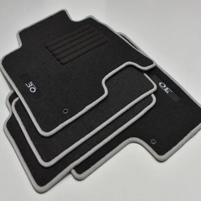 Set 4 Tapis Pour Hyundai I30 GD De 2012 A 2015 Logo Edition Velours Brodé GRIS - Photo 1/2