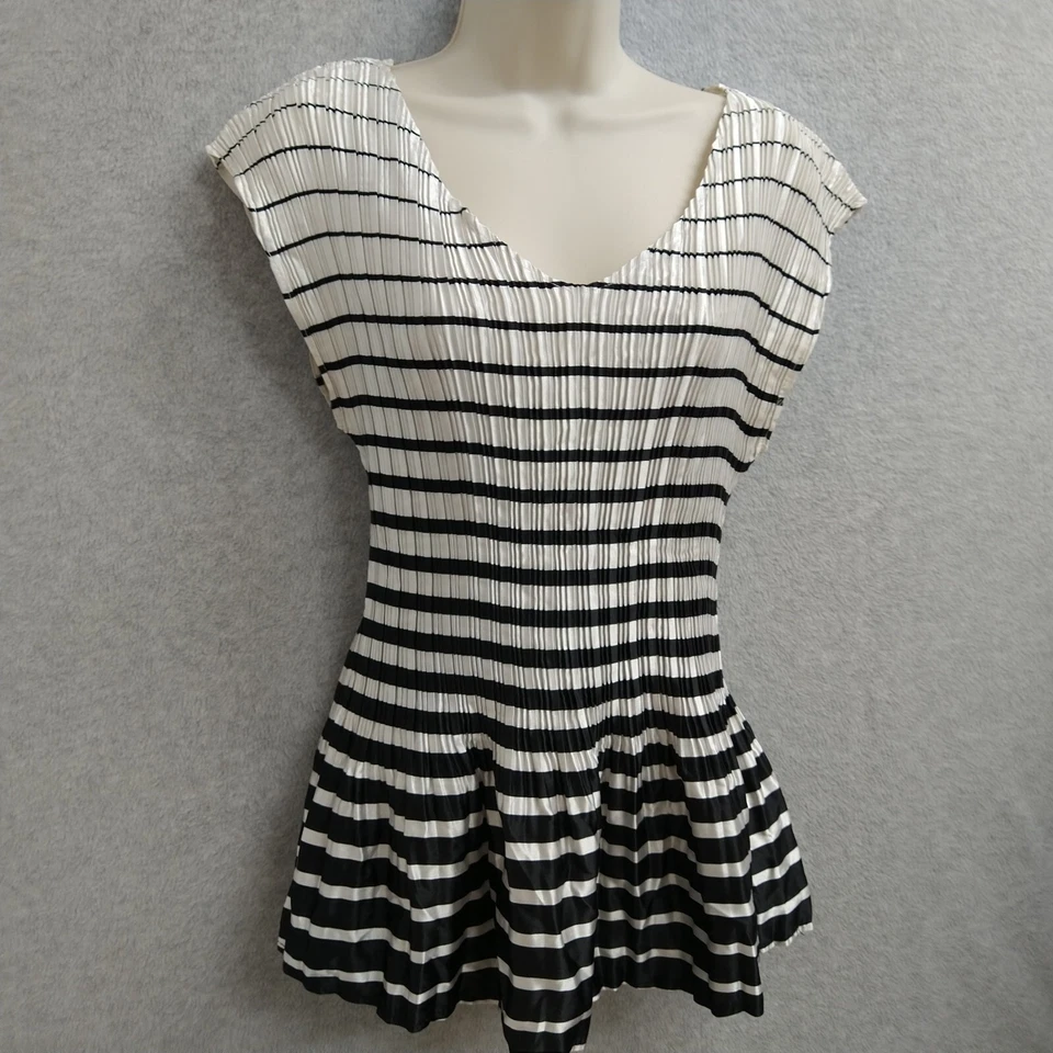 Cato Womens Top Shirt Blouse Large Black White Sleeveless Stretchy Pleated Forma - Image 2 of 4