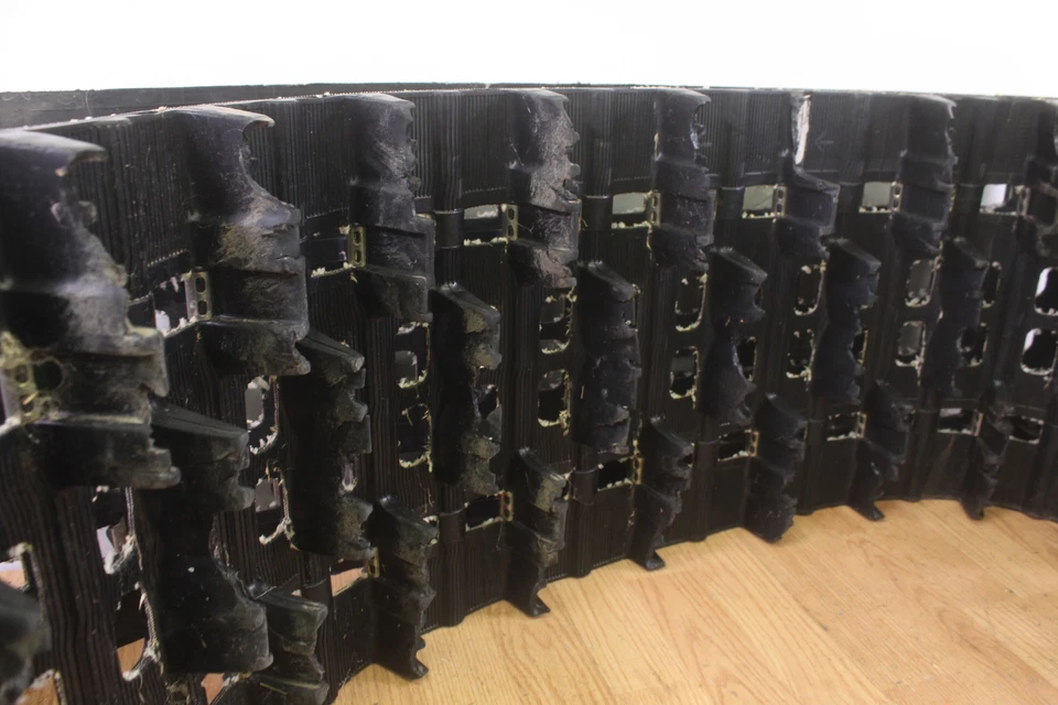 Ski-Doo Summit XRS 800R 2007 pista 16 x 151 x 2,25 pulgadas 2,86 pasos Foto 4 de 4