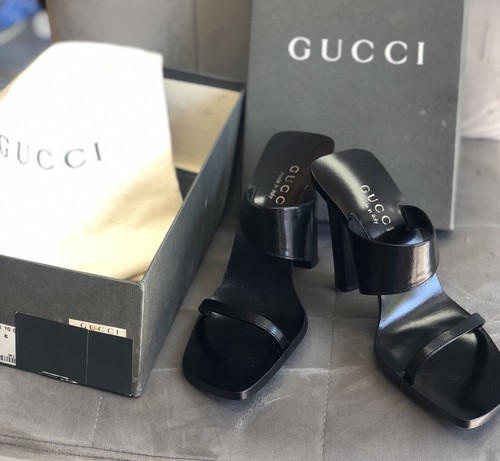gucci sandals size 7