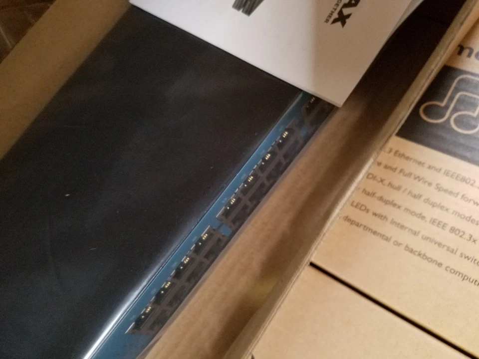 5X Edimax 24-port 10/100mbps Fast Ethernet Switch - 24 X10/100base-tx (es3124rl) - Image 2 of 4