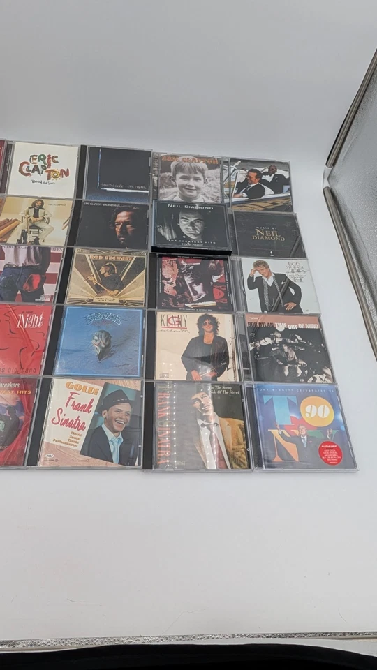 Lot of 26 Classic Rock CDs - Clapton, Bob Dylan, Neil Diamond, Rick Astley + mor Foto 3 de 4