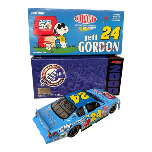 Jeff Gordon #24 NASCAR Dupont Peanuts/Snoopy 50 Celebration 1:24 Stock Car - Bild 2 von 5