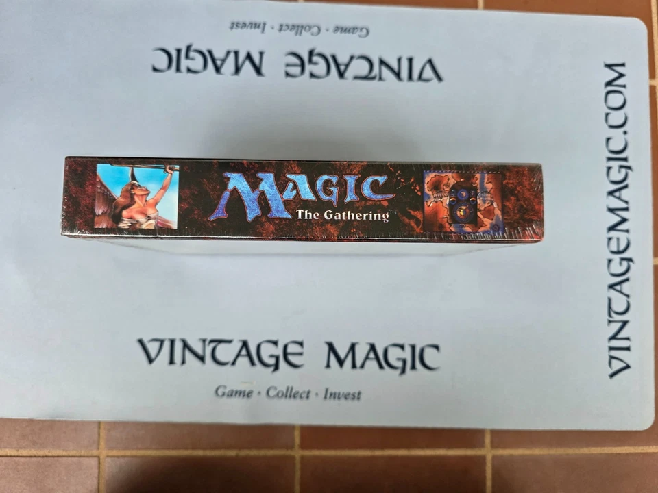 FACTORY SEALED 1994 Revised Gift Box ~ MTG/Magic ~ Sea/Island/Tundra/Bayou/Wheel - Image 3 of 4