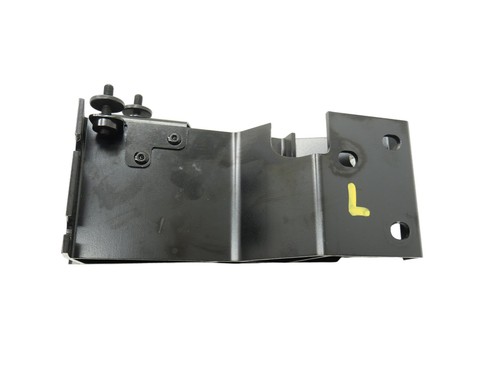 Audi R8 Spyder 2017-2023 Left Support bracket P/N 4S7813761C Photo - $79