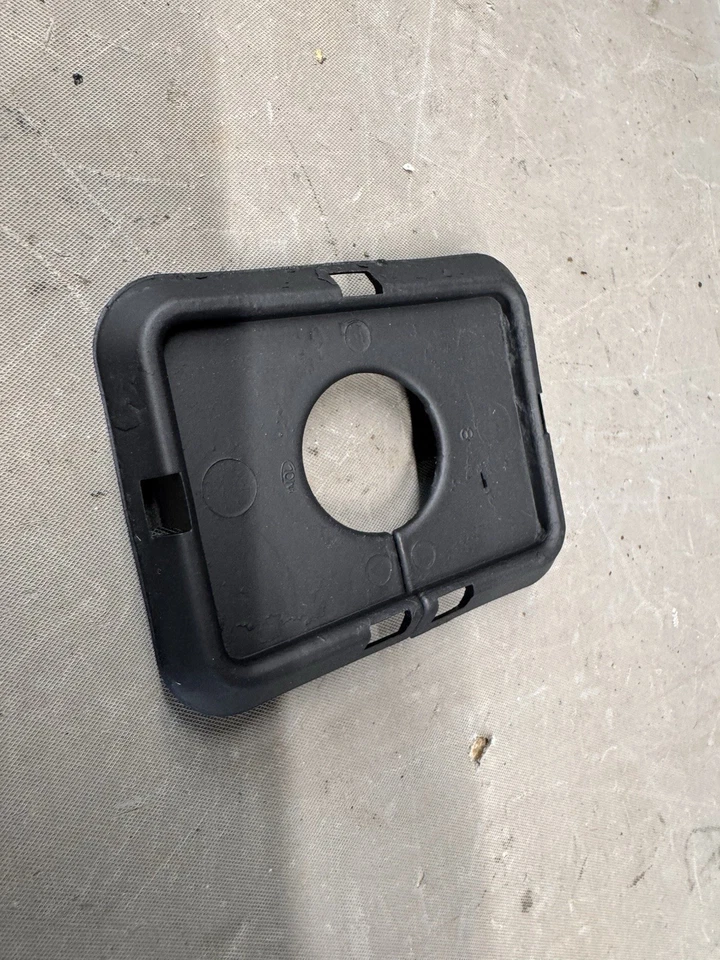 1968-1972 Pontiac GTO Firebird Cutlass 442 Radiator Support Wiring Grommet Cap - Image 2 of 4