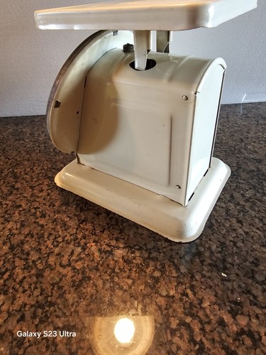 Vintage Kitchen Scale American Family Scale Antique Circa 1940’s - Picture 4 of 12