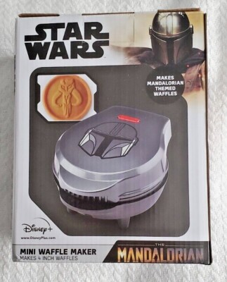 Disney STAR WARS Mini Waffle Maker - Mandalorian 