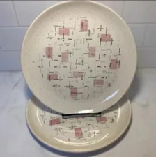 VERNONWARE Atomic Mid-Century Mod TICKLED PINK METLOX Dinner Plates 10" Set Of 2