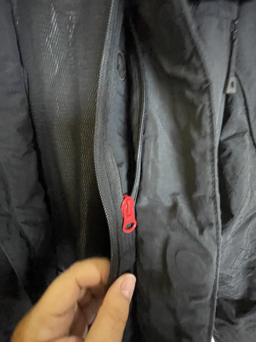 Oakley Snowboard Men's Coat Anorak Fit Jacket Mens Small Ski Oakley Snowboard Men's Coat Anorak Fit Jacket Mens Small Ski
