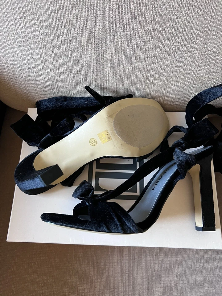 Tacones chinos de terciopelo negro con correa para el tobillo talla 10 nuevos Foto 4 de 4