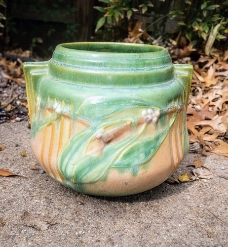 Antique 1930's ROSEVILLE USA Art Deco Vase- Laurel 250-6"; Green