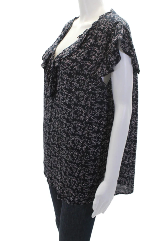 Top floral con volantes de manga corta azul marino grande Velvet by Graham & Spencer para mujer Foto 2 de 4