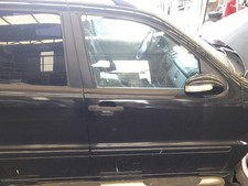 A1637201605 5313995 tür vorne rechts MERCEDES-BENZ CLASE M W163 ML 270 CDI A1637201605 5313995 tür vorne rechts MERCEDES-BENZ CLASE M W163 ML 270 CDI