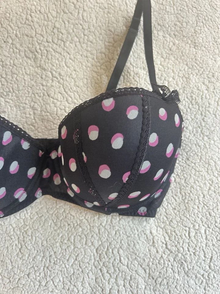 Sujetador vintage negro BETSEY JOHNSON 32D lencería lunares Foto 2 de 4