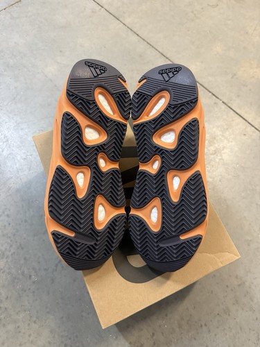 Size 10 - adidas Yeezy Boost 700 Enflame Amber - Picture 5 of 8