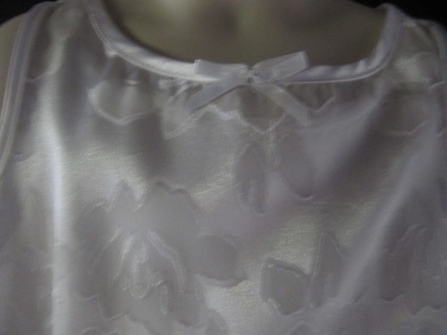 Rare Editions Sleeveless White Dress with Roses Size 7 - Imagen 2 de 2