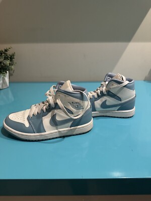 NIKE JORDAN 1 mid  スニーカー 10.5 28.5 NIKE JORDAN 1 mid スニーカー 10.5 28.5 Jordan Air Jordan 1
