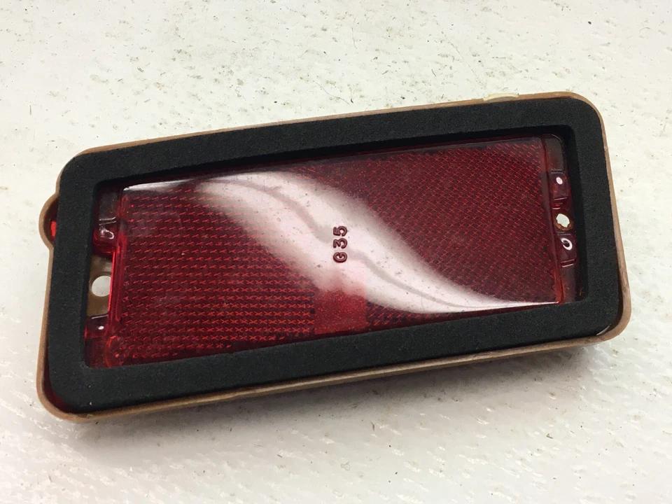 GM NOS 1971 1972 Oldsmobile Delta 88 LH Side Marker Light Lamp 917201 - Image 4 of 4