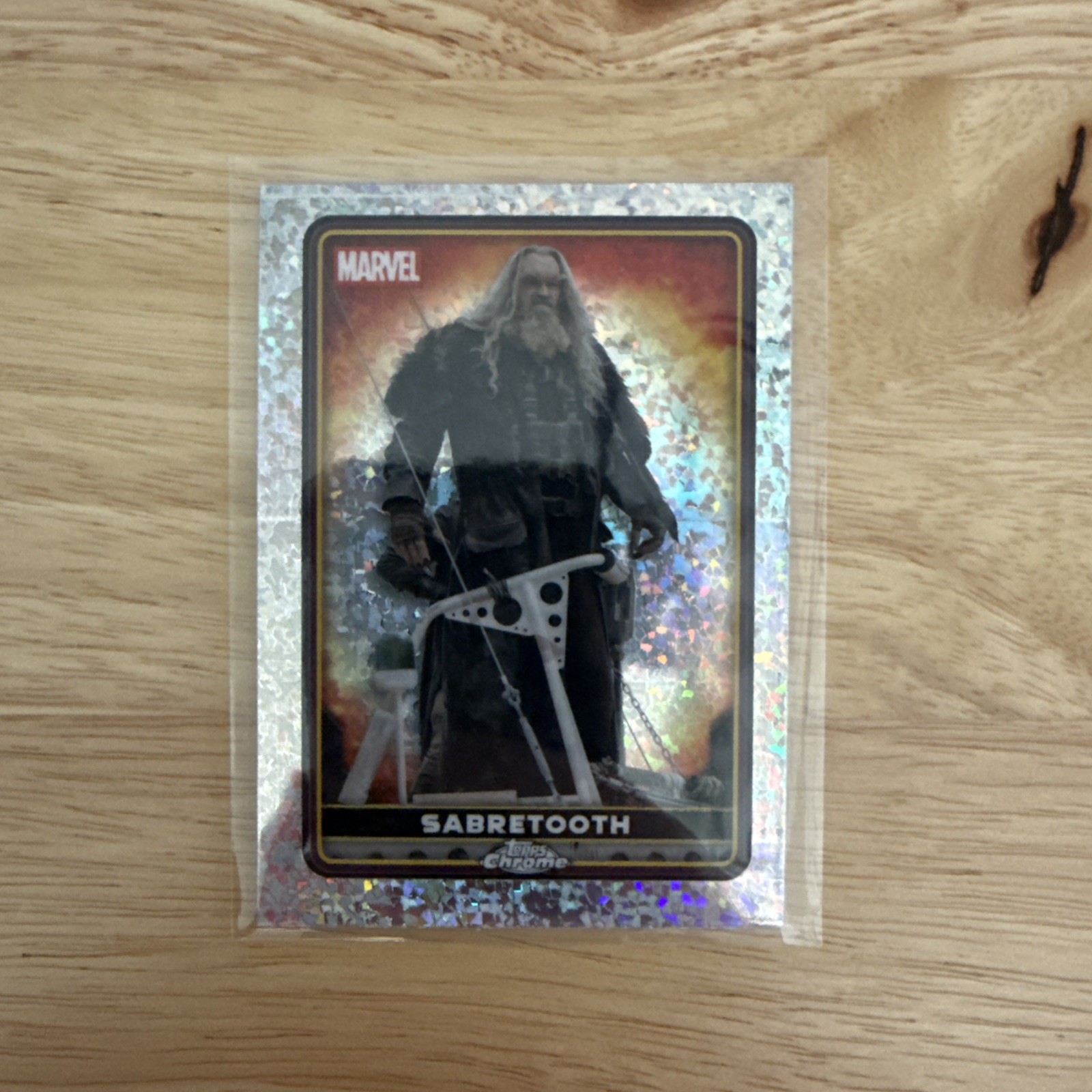 2025 Topps Chrome Deadpool Sabretooth #41 Mini-Diamonds Refractor