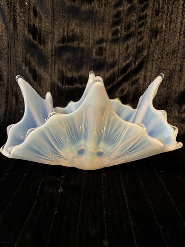 Fostoria Heirloom Aqua Blue Opalescent Center Bowl Dish Handkerchief Wave-Like - Picture 16 of 17