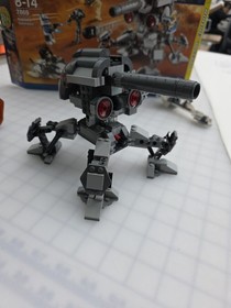 LEGO Star Wars: Battle for Geonosis (7869) W Minifigures Box and Instructions 