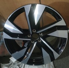 Genuine Volvo XC90 20 Inch Black Diamond Cut Alloy Wheel