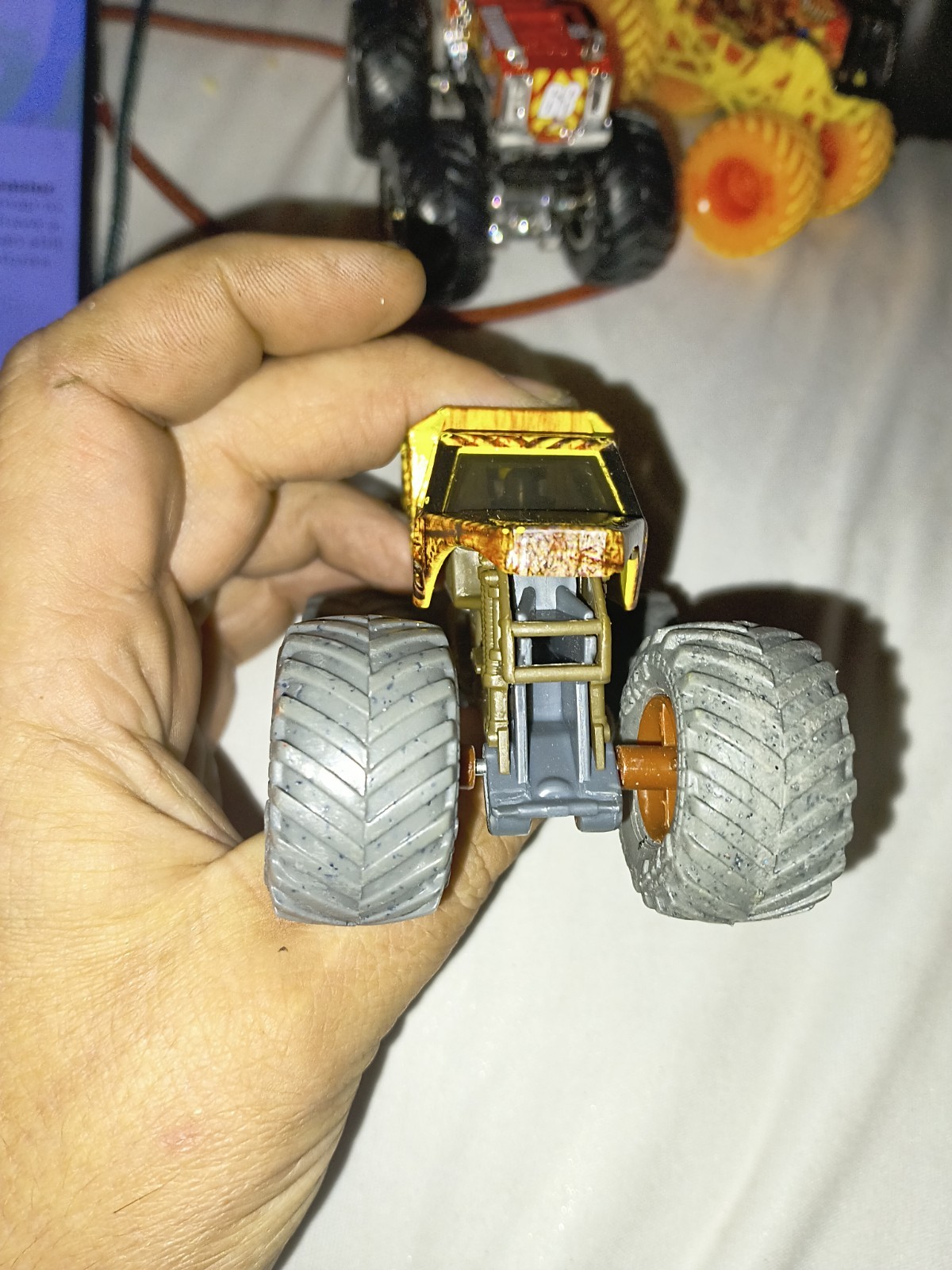 Picture 2 of 4