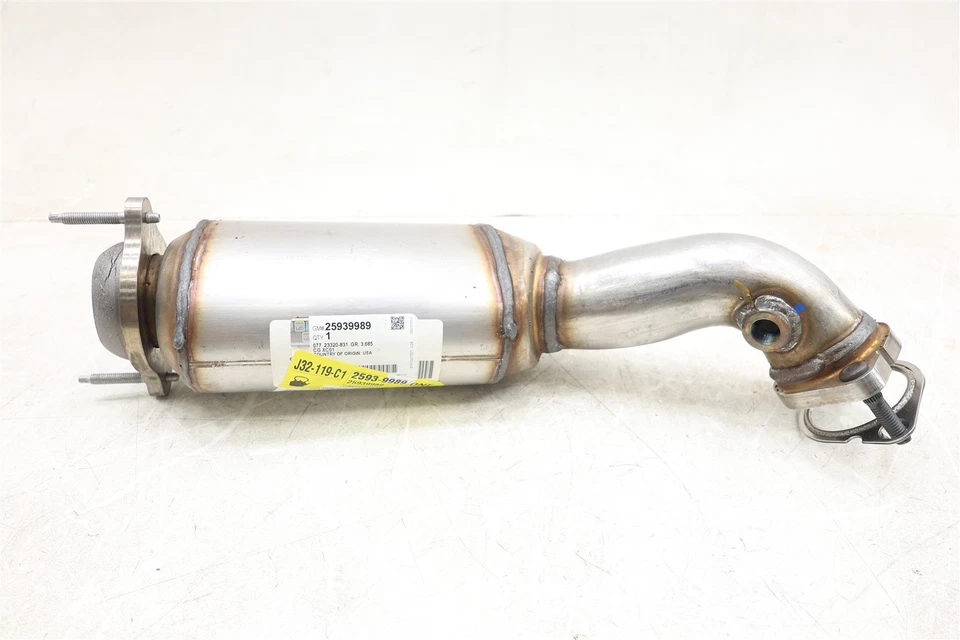 Nuevo convertidor catalítico de escape derecho OEM GM 25939989 Cadillac CTS STS SRX 08-11 Foto 4 de 4