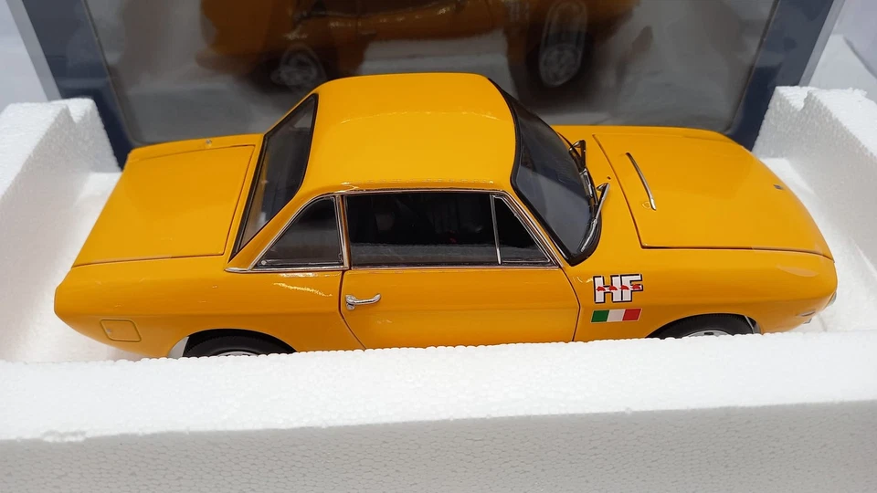 NV187981 Norev Lancia Fulvia 1600 HF 1971 1/18 - Immagine 3 di 4