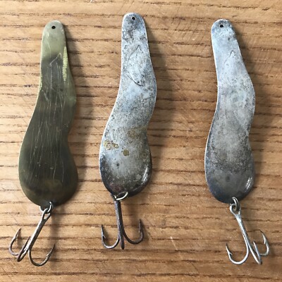 fish fighter lures Xanadued 2 Pack Mini Glide Bait, Raptor Fishing Lure, Mini Swimbait, Glide Baits for Bass Amazing Fishing Gear Gifts for Family : Sports & Outdoors but the key is additional grooves on the sides Vintage Fighting Fish Products -