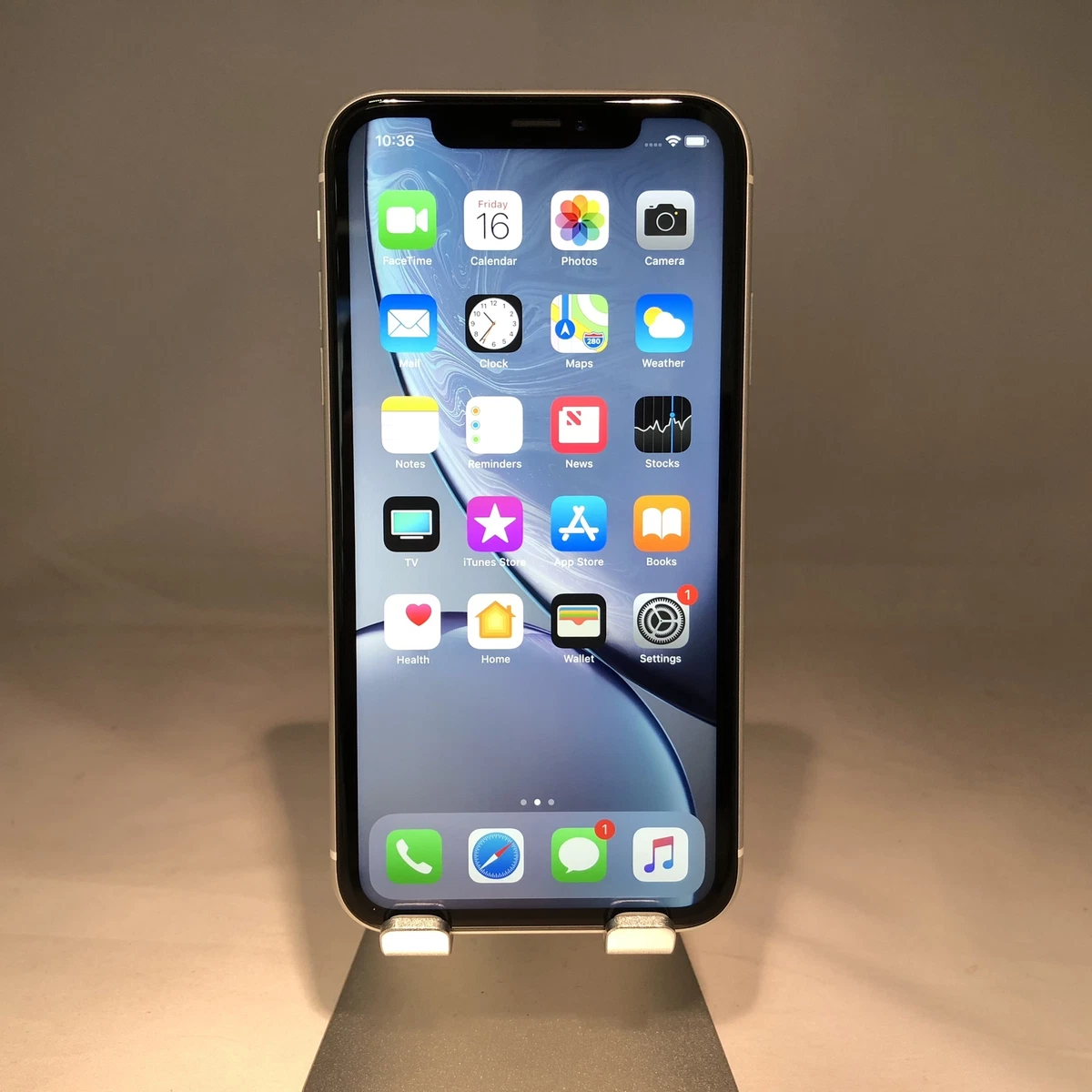 Apple iPhone XR 128GB White Unlocked Excellent Condition
