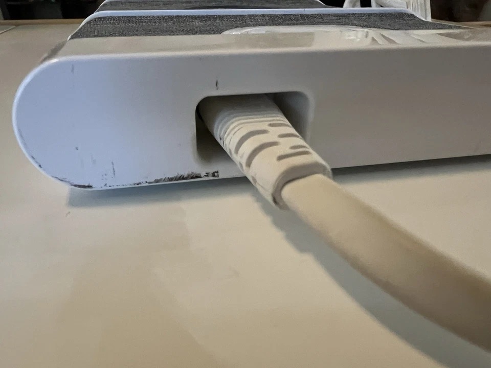 Scosche BaseLynx Modular Charging Station MagSafe and Apple Watch - Image 4 of 4