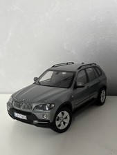 BMW X5 E70 4.8i SPACEGREY 1:18 KYOSHO DEALER