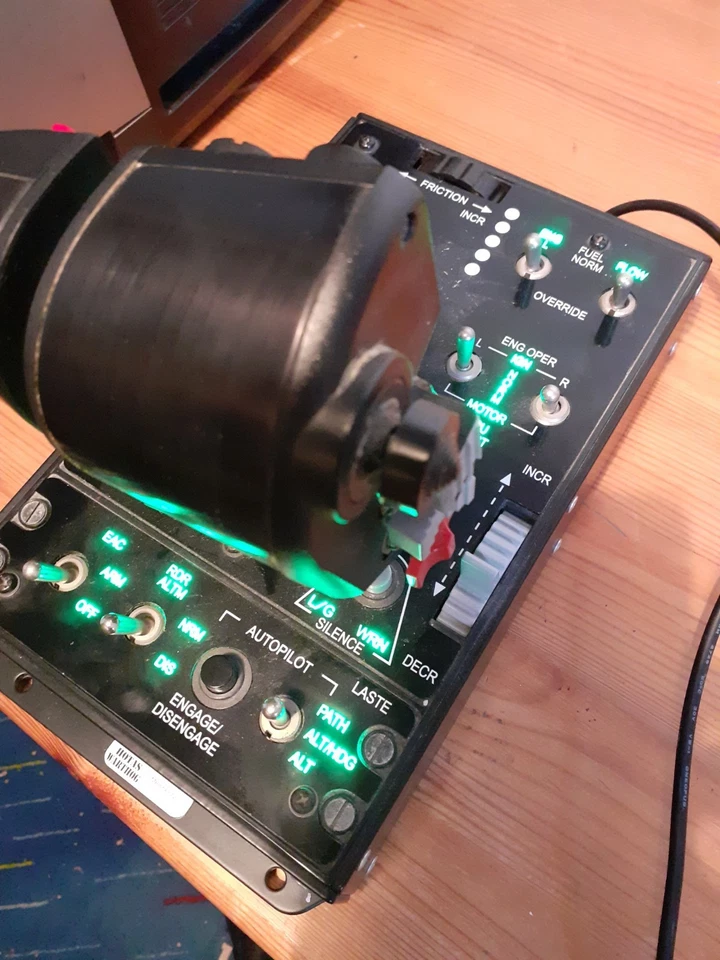 Thrustmaster Hotas Warthog Dual Throttles Spares Or Parts - Image 2 of 4