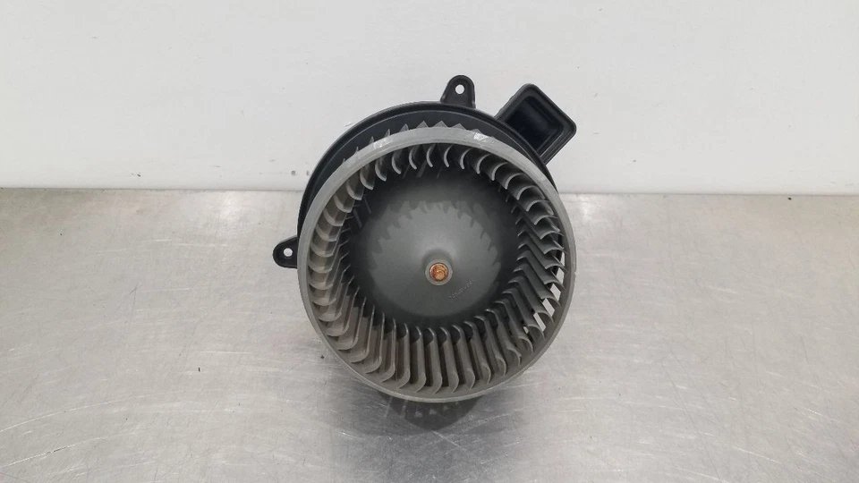 24 MOTOR SOPLADOR AIRE ACONDICIONADO FORD F450 SUPER DUTY Foto 2 de 4