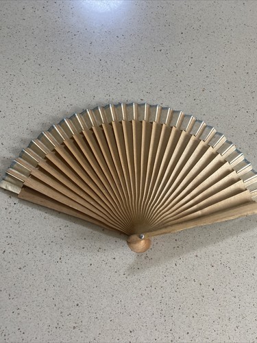 Antique Victorian Era Hand Fan Cloth Sandalwood Spanish Western Theme Free Ship - Picture 8 of 11