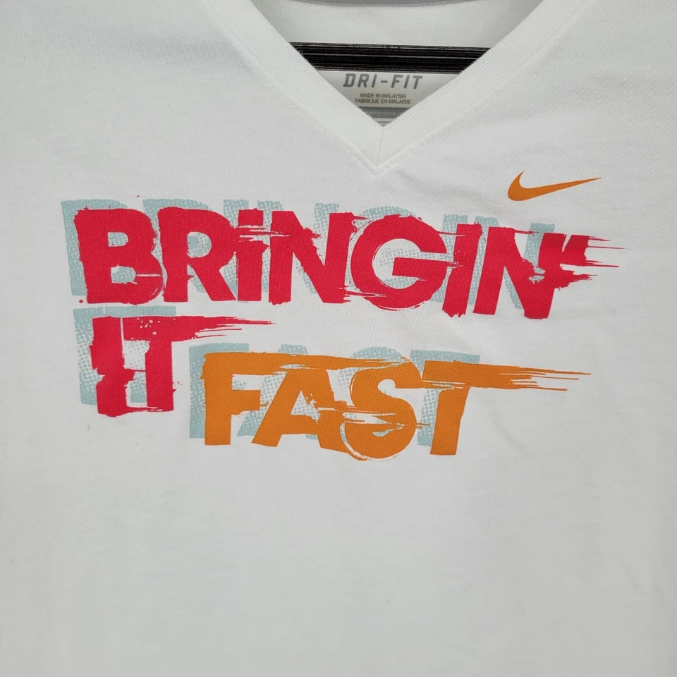 Camiseta Nike feminina XL Bringin it Fast Runners 627054-100 branca - Imagem 4 de 4