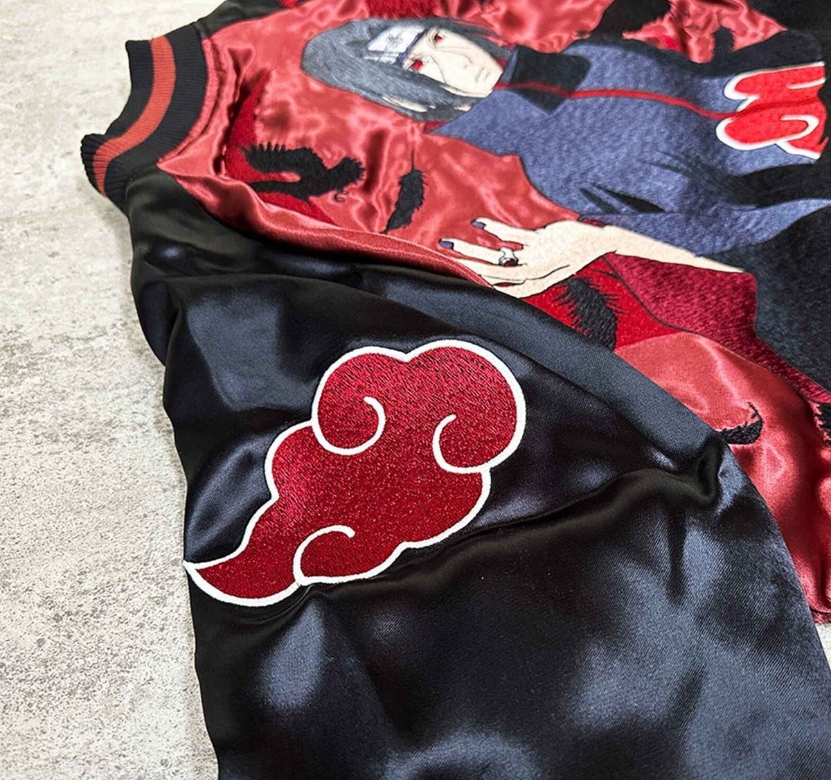Sukajan NARUTO Uchiha Itachi Embroidery souvenir jacket Red 241083