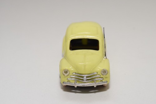 A72 1:43 NOREV RENAULT 4CV 4 CV YELLOW NEAR MINT CONDITION - Picture 3 of 7