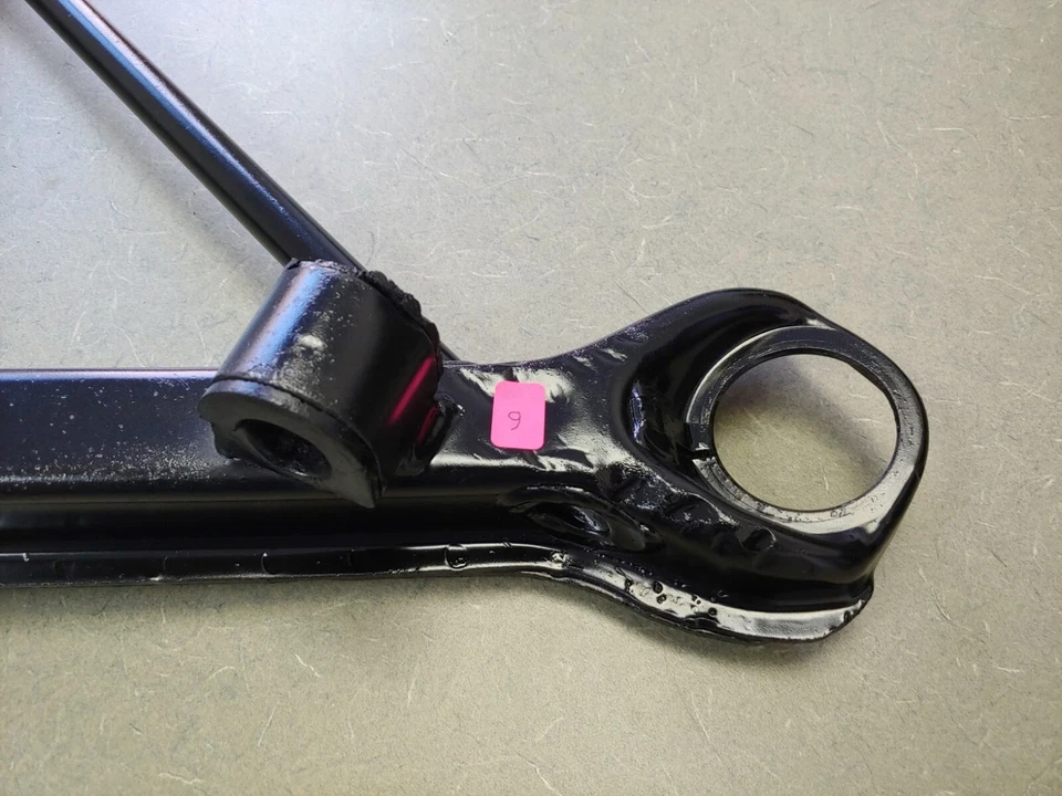 NICE USED ORIGINAL GENUINE PORSCHE 911 912E RIGHT FRONT LOWER CONTROL ARM 9 - Image 3 of 4