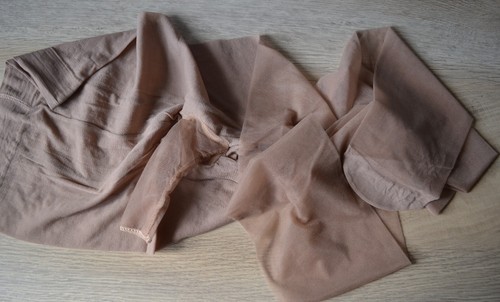 Männer Nylon Strumpfhose braun glänzend mit Penishülle offen 15 DEN Gr.: S/M - Bild 3 von 4