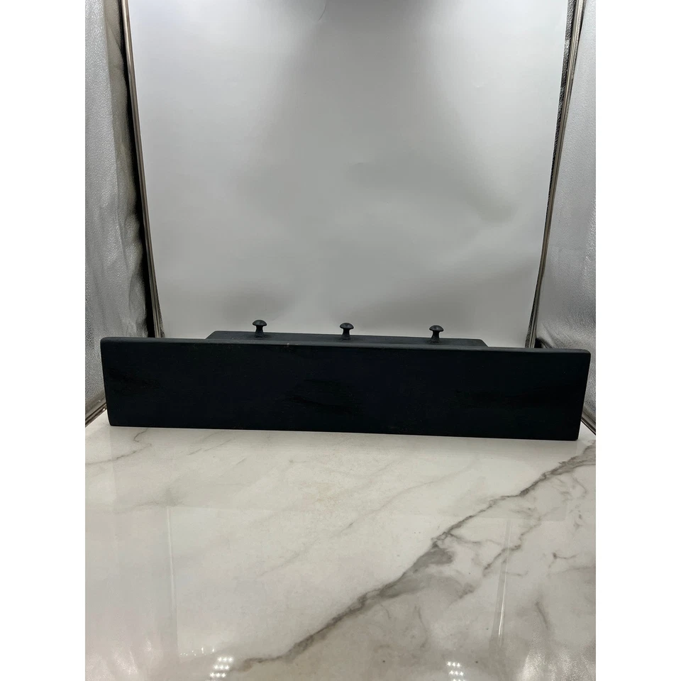 Clavijas de estante de madera negra de cobre ganchos decoración de pared por Mike Shirley Foto 4 de 4