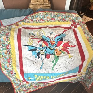 DC Comics Superheroes Quilt Multicolor Cotton Comic Book Bedding Kids Teens